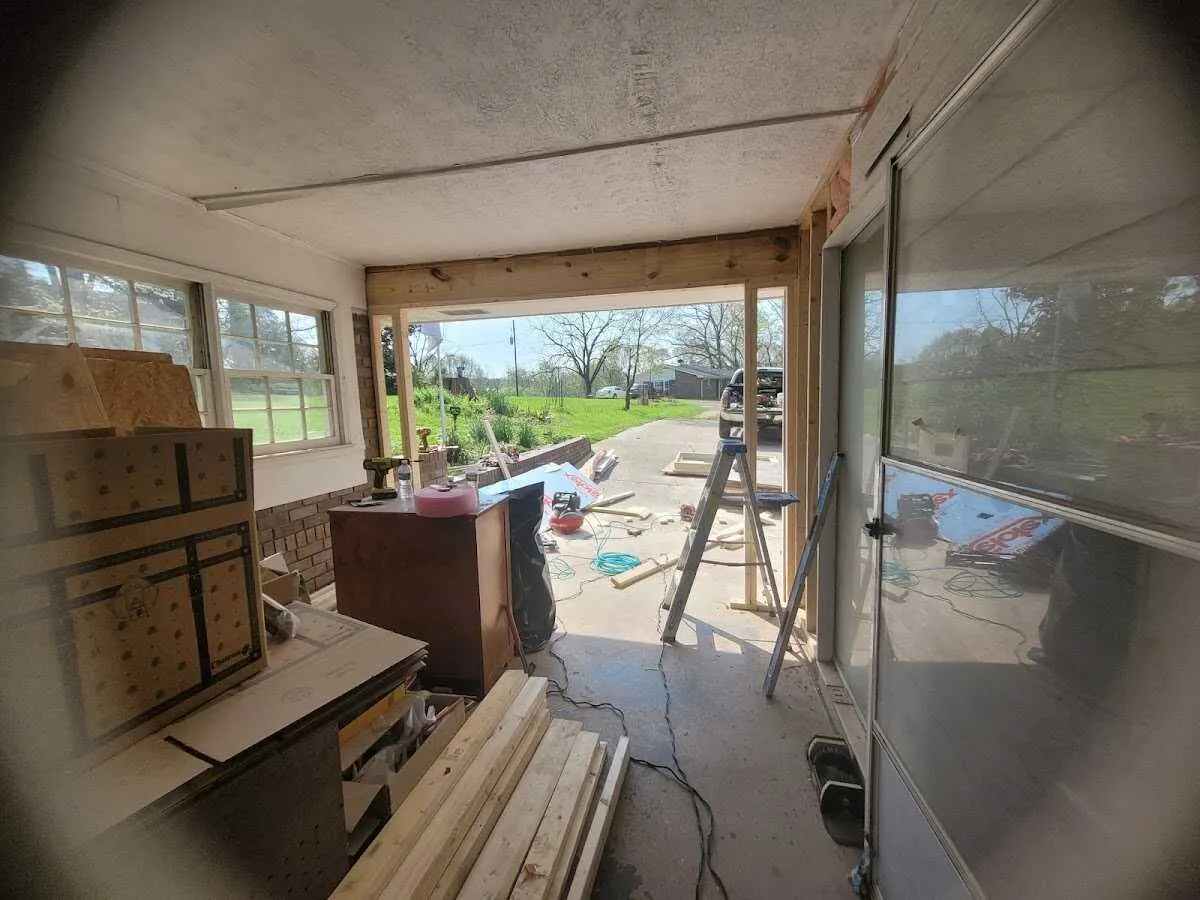 Air movers and dehumidifier for Water Mitigation Services in Park Forest